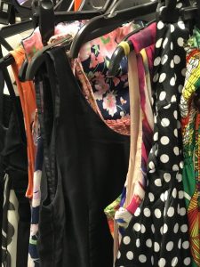 saving money on clothes by buying second hand