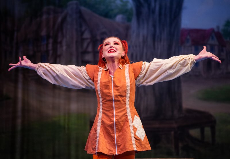 The Roses Theatre King Arthur The Panto Review Pinkoddy